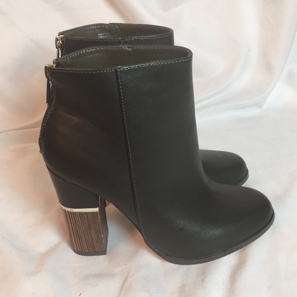 Shoe Dazzle Boots